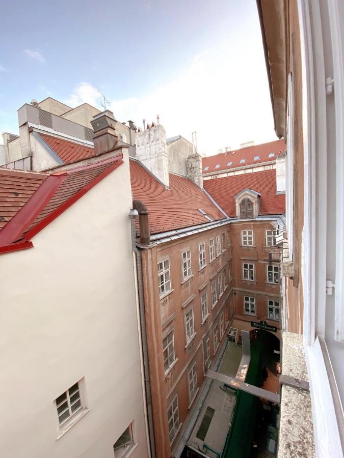 High In Vienna At Stephansplatz 외부 사진